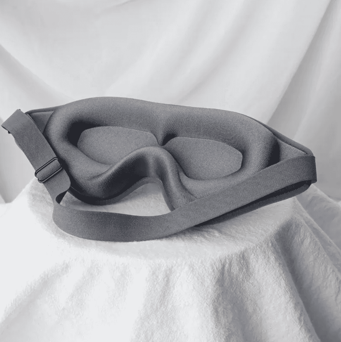 3D Contoured Sleeping Eye Mask

