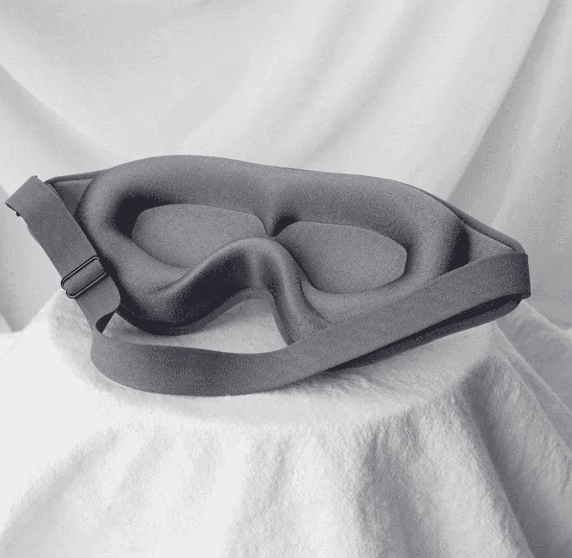 3D Contoured Sleeping Eye Mask


